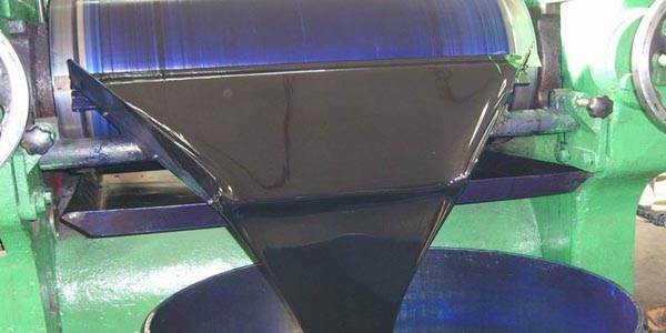 正在生產的復合油墨